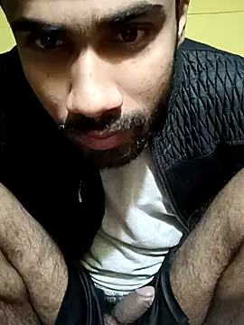 Snapshot of Skinny_Bigass_23 chatting on January 22, 2:37 am Skinny Bigass 23 online show from January 22, 2:37 am