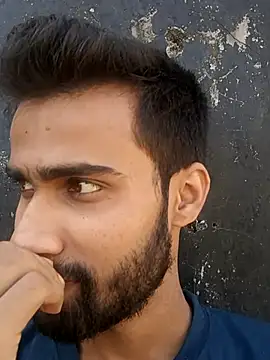 Snapshot of Skinny_Bigass_23 chatting on November 8, 8:14 am Skinny Bigass 23 online show from November 8, 8:14 am