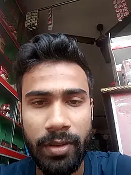 Snapshot of Skinny_Bigass_23 chatting on November 9, 6:33 am Skinny Bigass 23 online show from November 9, 6:33 am