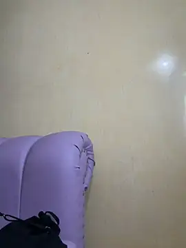 Snapshot of Aaliyah_Salma chatting on July 21, 8:33 pm Aaliyah Salma online show from July 21, 8:33 pm