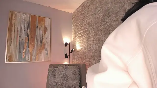 Snapshot of tamara_aluna chatting on February 8, 12:39 pm tamara aluna online show from February 8, 12:39 pm