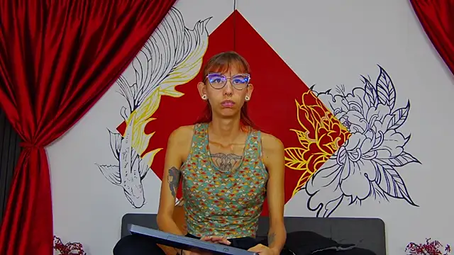 Lunamistyc online show from December 18, 7:42 pm