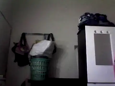 ariana crazzy online show from March 5, 5:40 am