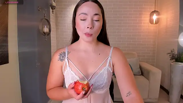 AlinaKravitz online show from April 8, 7:36 pm