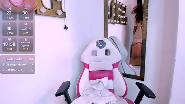 Snapshot of Valery_Maravilla_ chatting on January 24, 1:45 am Valery Maravilla online show from January 24, 1:45 am