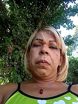 blondebitchlitle online show from October 16, 1:34 pm