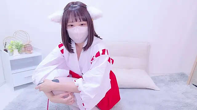 aki zzz online show from January 3, 11:25 am