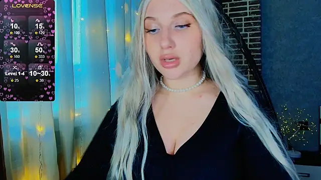 Evacadooo online show from November 12, 5:08 am