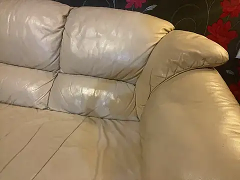 Snapshot of iveedie017 chatting on December 7, 4:47 pm iveedie017 online show from December 7, 4:47 pm