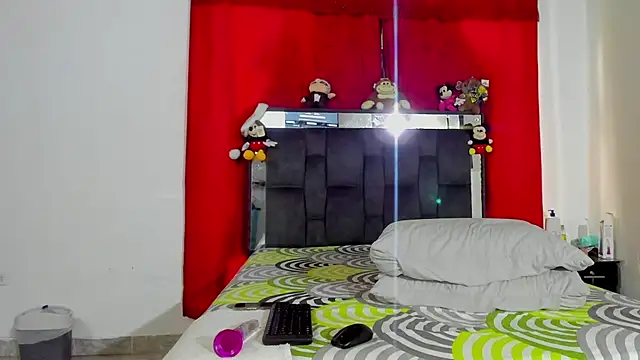 chloe vasquez710 online show from January 6, 7:35 pm