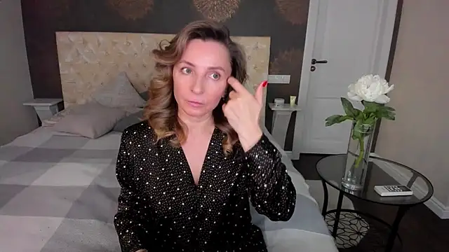 Snapshot of AllisonWilliams chatting on November 22, 4:06 pm AllisonWilliams online show from November 22, 4:06 pm