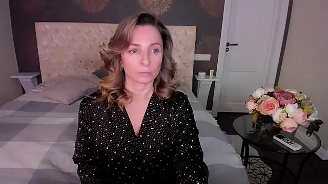 Snapshot of AllisonWilliams chatting on November 27, 3:25 pm AllisonWilliams online show from November 27, 3:25 pm