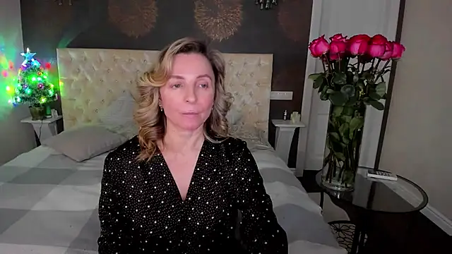 Snapshot of AllisonWilliams chatting on January 13, 3:28 pm AllisonWilliams online show from January 13, 3:28 pm