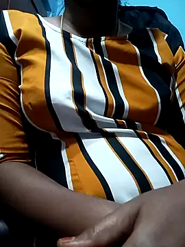 Snapshot of Tamillminnal chatting on January 18, 10:06 am Tamillminnal online show from January 18, 10:06 am