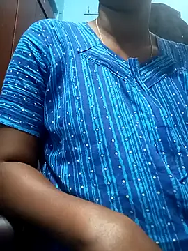 Snapshot of Tamillminnal chatting on January 31, 9:59 am Tamillminnal online show from January 31, 9:59 am