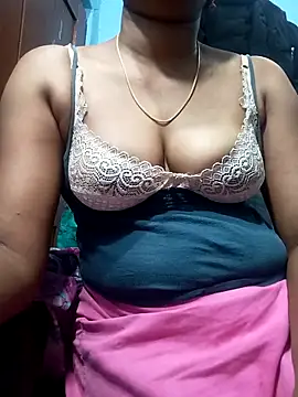 Snapshot of Tamillminnal chatting on February 17, 8:52 am Tamillminnal online show from February 17, 8:52 am