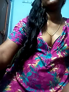 Snapshot of Tamillminnal chatting on March 3, 2:15 pm Tamillminnal online show from March 3, 2:15 pm