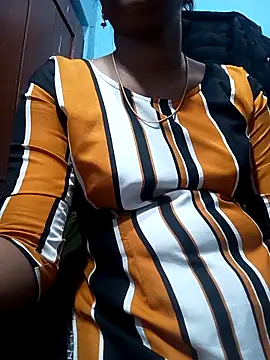 Snapshot of Tamillminnal chatting on March 9, 7:12 am Tamillminnal online show from March 9, 7:12 am