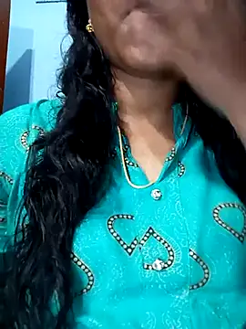 Snapshot of Tamillminnal chatting on March 19, 6:24 am Tamillminnal online show from March 19, 6:24 am