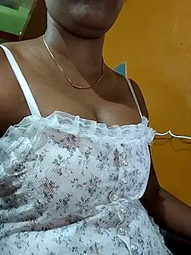Snapshot of Tamillminnal chatting on October 14, 12:50 pm Tamillminnal online show from October 14, 12:50 pm