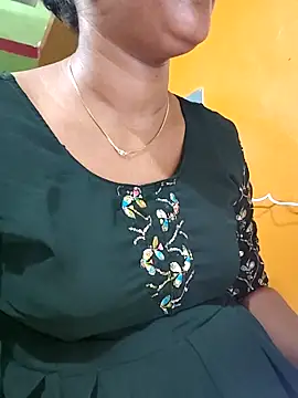 Snapshot of Tamillminnal chatting on October 20, 1:11 pm Tamillminnal online show from October 20, 1:11 pm