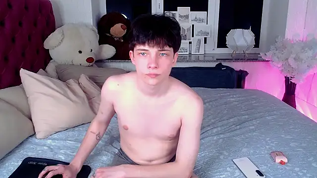 iwillfall online show from March 9, 5:11 am