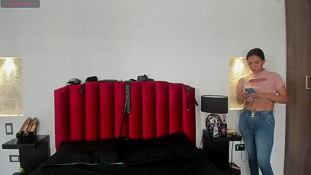 Snapshot of Violeta_Roa chatting on January 17, 7:16 pm Violeta Roa online show from January 17, 7:16 pm