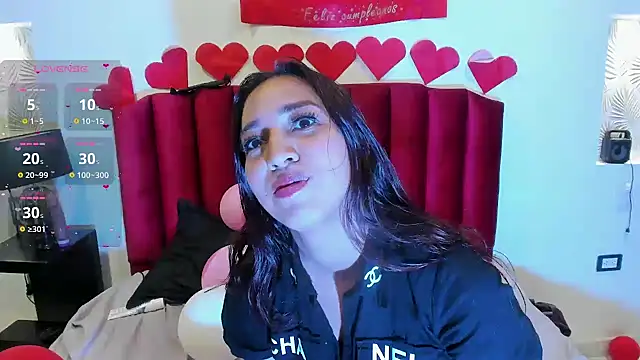 Snapshot of Violeta_Roa chatting on February 22, 5:13 pm Violeta Roa online show from February 22, 5:13 pm
