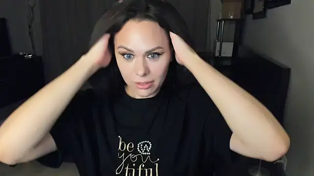 MollyCheiz online show from September 11, 10:32 pm