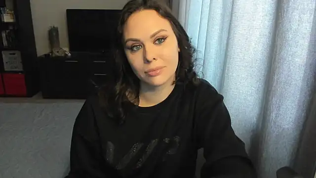 MollyCheiz online show from October 19, 9:10 am