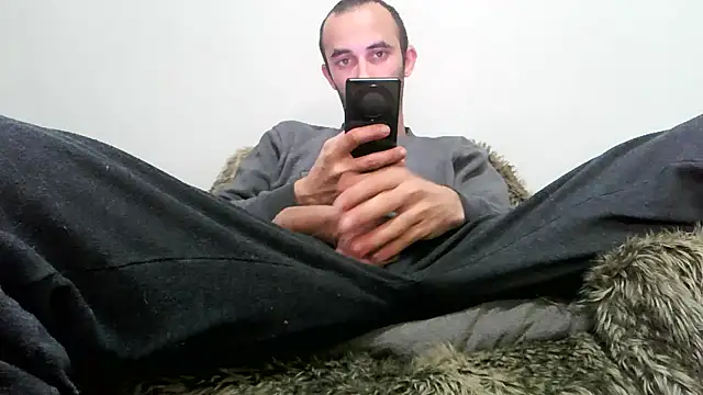 Snapshot of kisandgioni chatting on January 23, 8:25 am kisandgioni online show from January 23, 8:25 am