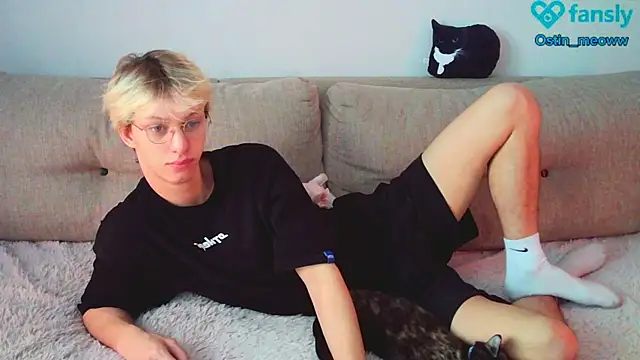 Ostin meow online show from February 13, 7:13 am