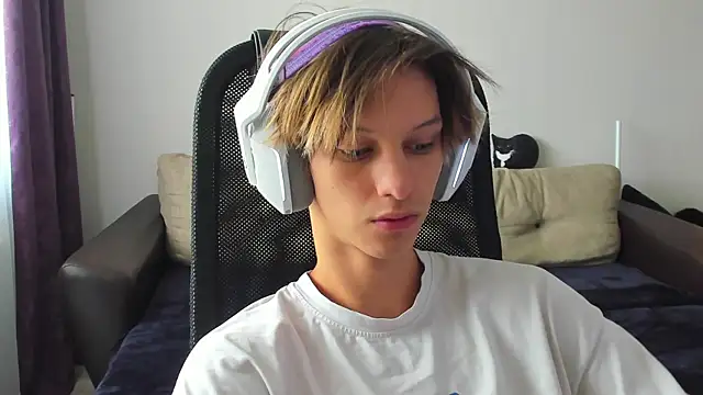 Ostin meow online show from September 23, 7:11 am