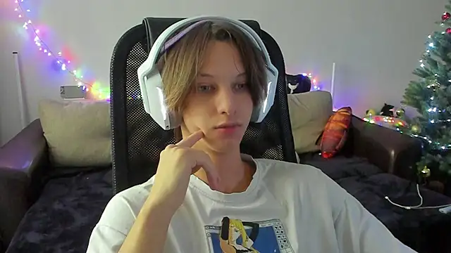 Ostin meow online show from December 2, 8:30 am