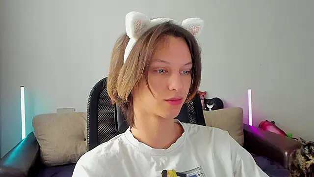 Ostin meow online show from March 5, 4:41 am