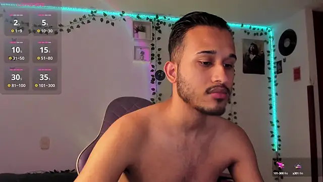 Snapshot of Raf_brunette chatting on February 26, 11:09 am Raf brunette online show from February 26, 11:09 am