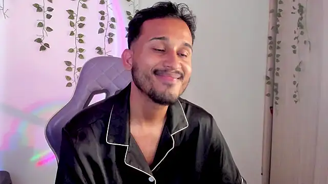 Snapshot of Raf_brunette chatting on September 28, 11:26 am Raf brunette online show from September 28, 11:26 am