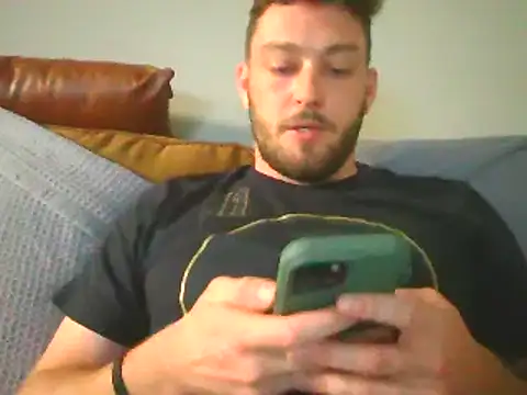 Snapshot of rickyslick123 chatting on October 31, 5:19 am rickyslick123 online show from October 31, 5:19 am