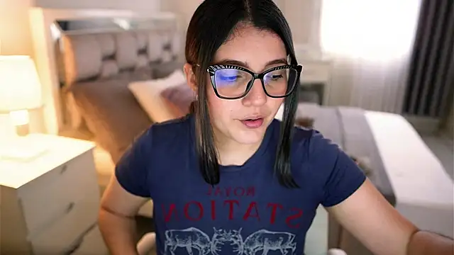 Camilaa bueno online show from November 9, 6:06 pm