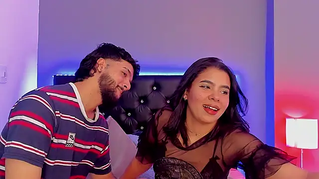 Snapshot of sharon_and_myke chatting on January 22, 4:13 am sharon and myke online show from January 22, 4:13 am