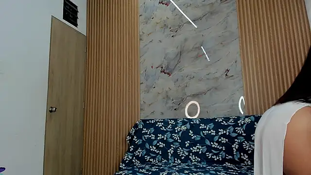 Any topless online show from November 24, 11:10 am