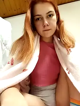 ella grays online show from January 3, 8:32 pm