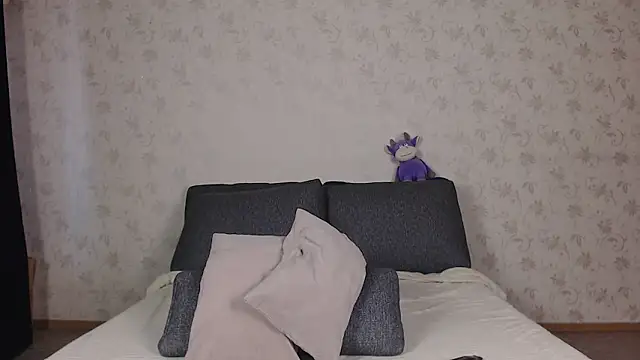 Snapshot of sofiaa_here chatting on June 16, 12:24 am sofiaa here online show from June 16, 12:24 am