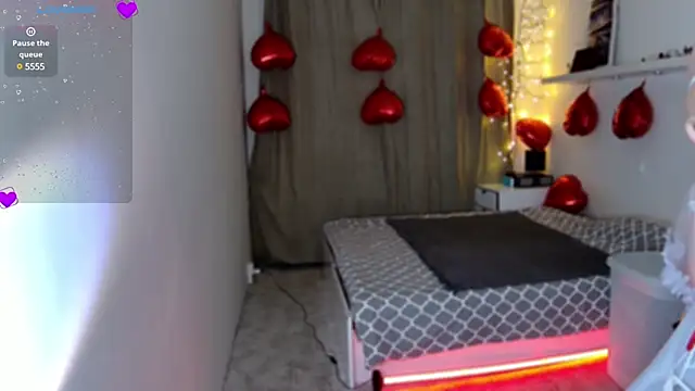 atlantis s online show from March 7, 7:49 pm