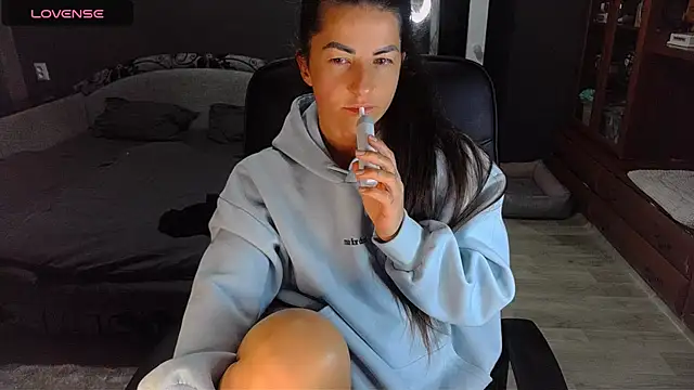 Aria Dl online show from September 18, 3:36 pm