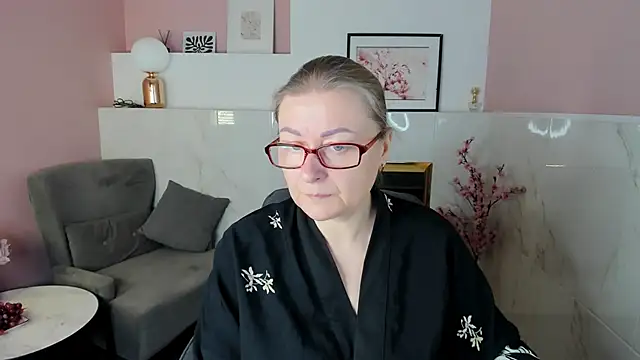 AlexandraKind online show from December 2, 1:39 pm