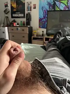 Snapshot of stev3w chatting on February 12, 10:24 am stev3w online show from February 12, 10:24 am