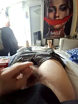 Snapshot of stev3w chatting on October 2, 7:48 am stev3w online show from October 2, 7:48 am