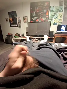 Snapshot of stev3w chatting on October 22, 5:30 am stev3w online show from October 22, 5:30 am