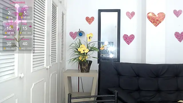 lulu 25  online show from December 14, 11:50 am